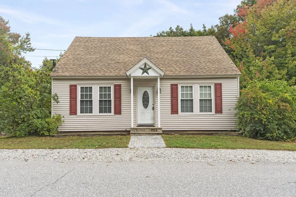21 Allen Avenue Auburn ME 04210