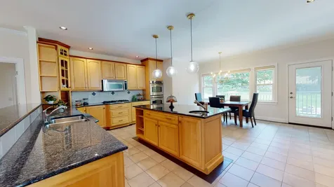 19 Amos Court Lewiston ME 04240