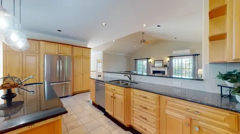 19 Amos Court Lewiston ME 04240