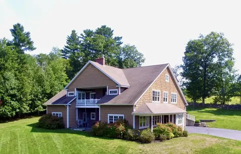 19 Amos Court Lewiston ME 04240