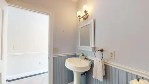 19 Amos Court Lewiston ME 04240