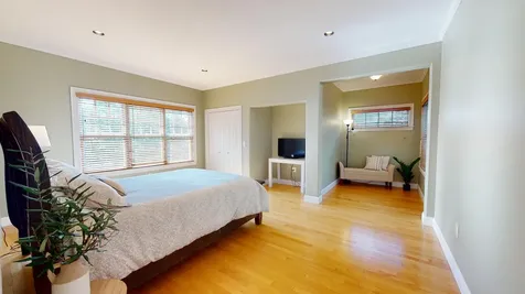 19 Amos Court Lewiston ME 04240