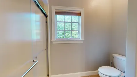 19 Amos Court Lewiston ME 04240