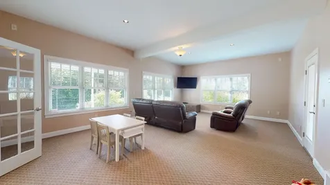 19 Amos Court Lewiston ME 04240