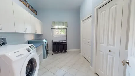 19 Amos Court Lewiston ME 04240