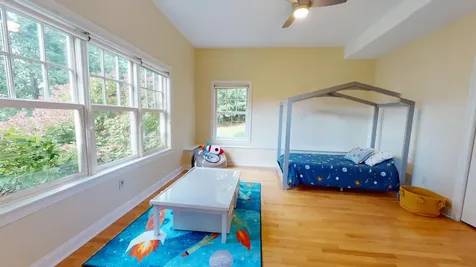 19 Amos Court Lewiston ME 04240
