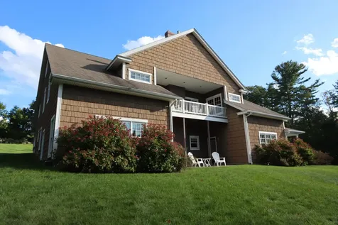 19 Amos Court Lewiston ME 04240