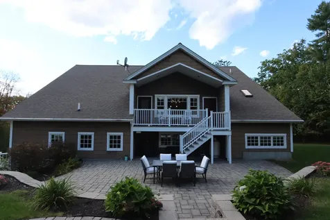 19 Amos Court Lewiston ME 04240