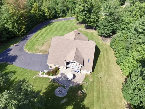 19 Amos Court Lewiston ME 04240