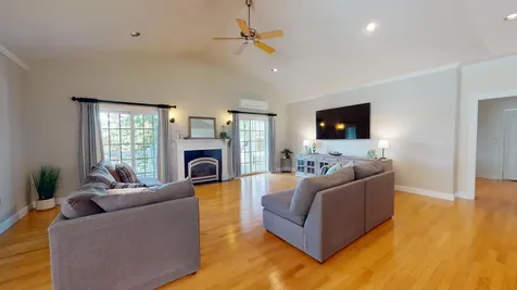 19 Amos Court Lewiston ME 04240