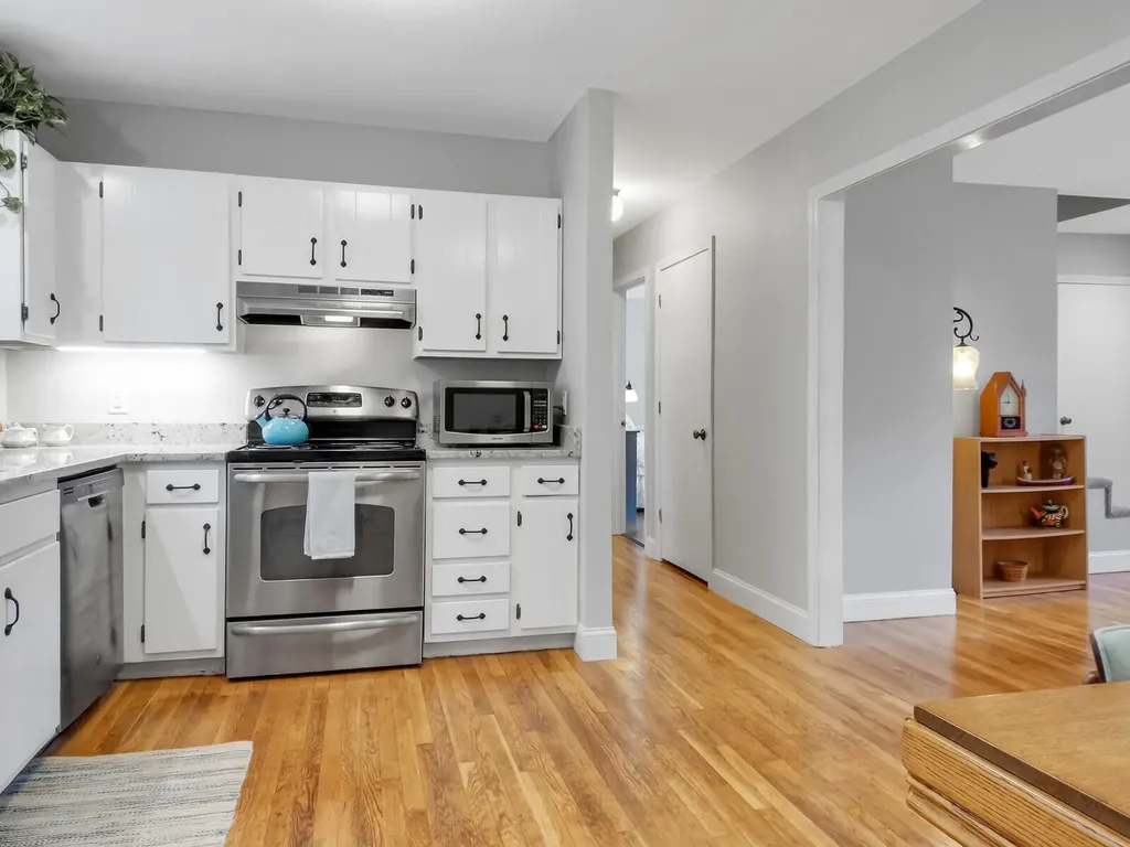 8 Merganser Lane Topsham ME 04086