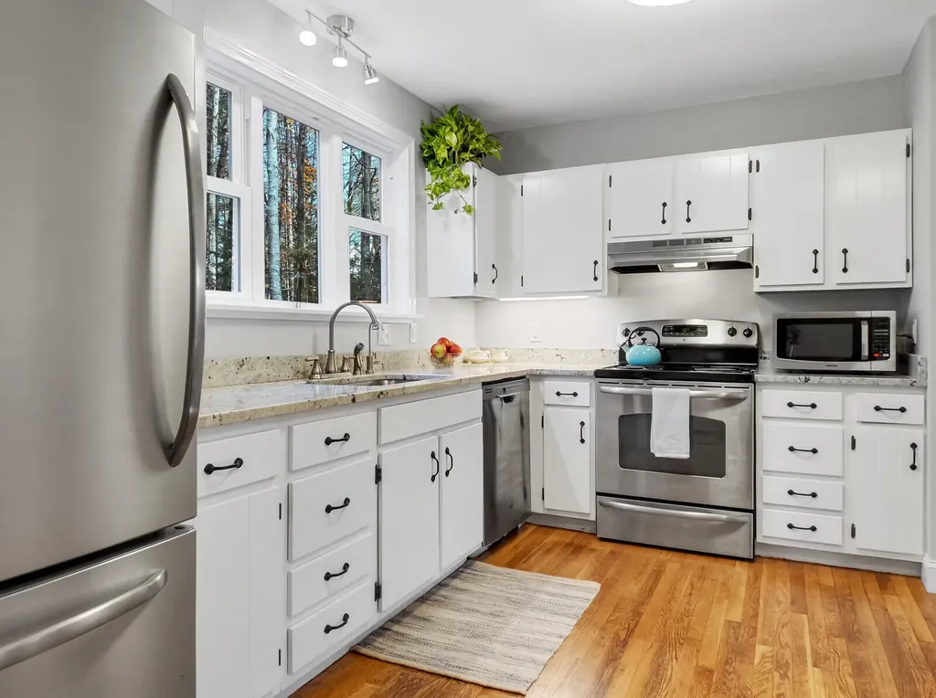 8 Merganser Lane Topsham ME 04086