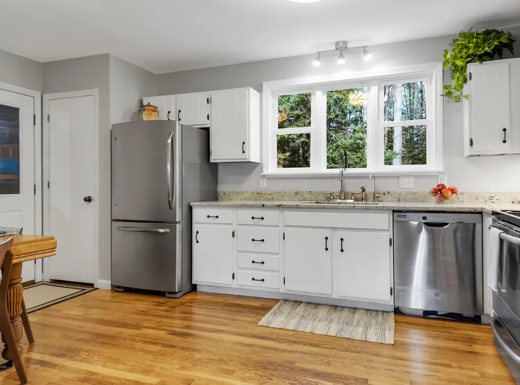8 Merganser Lane Topsham ME 04086