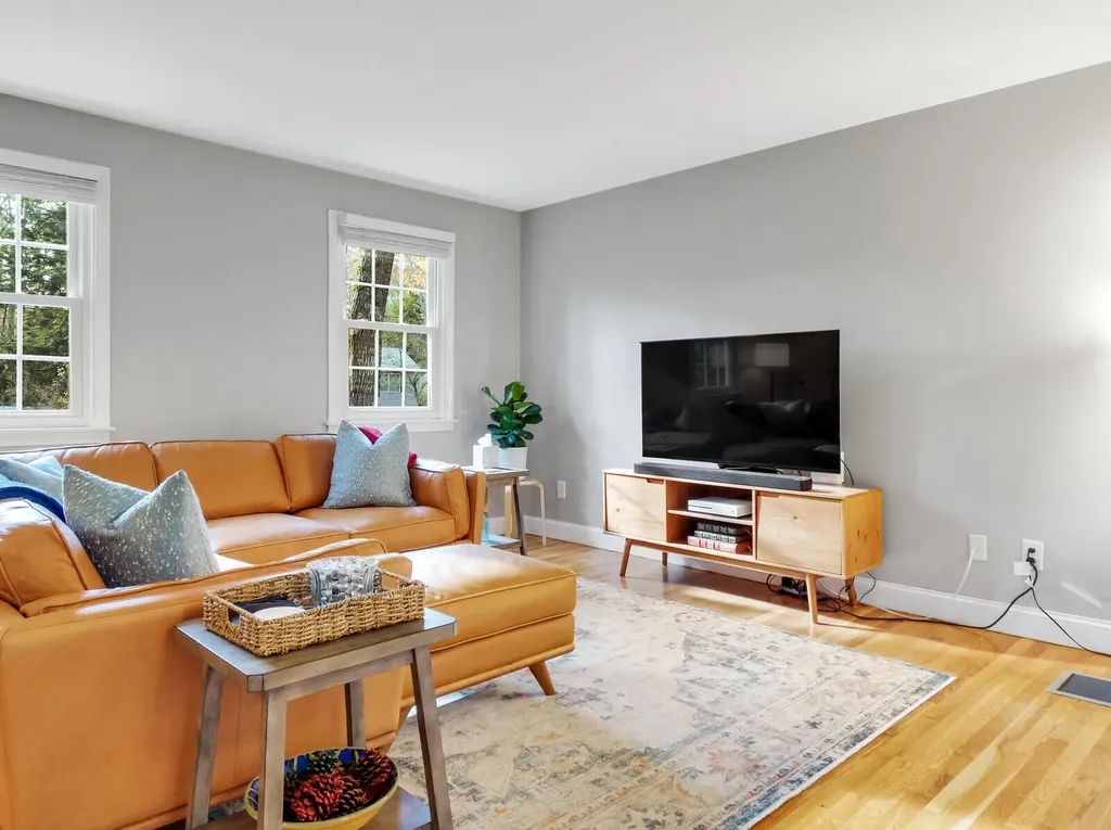 8 Merganser Lane Topsham ME 04086