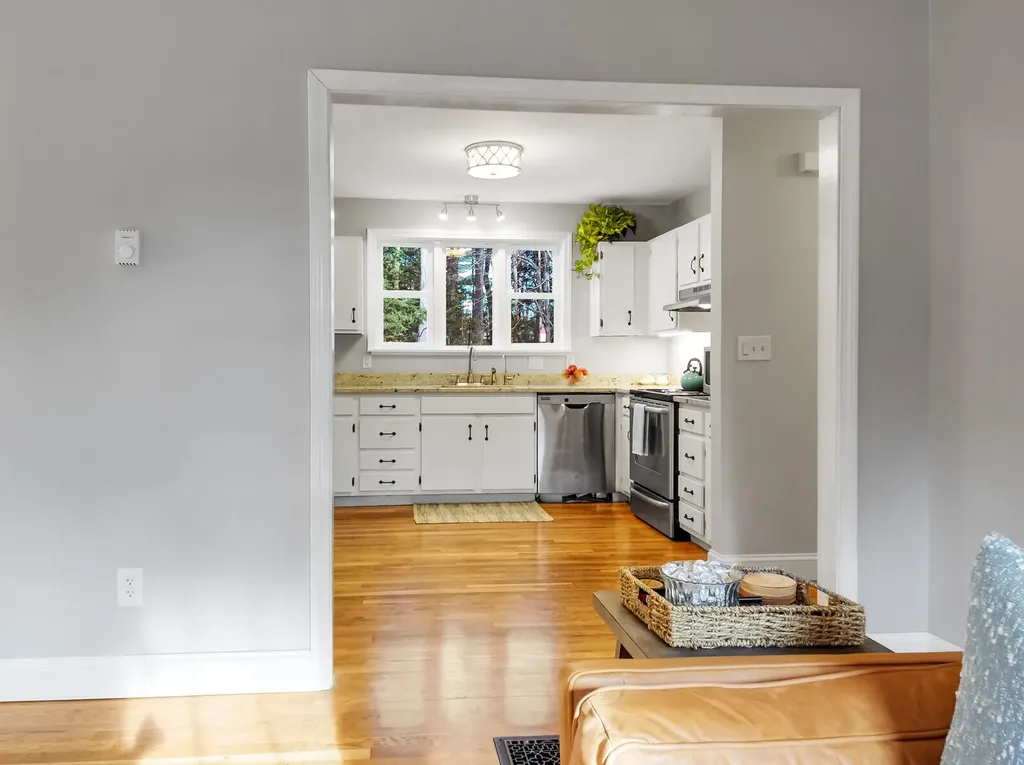 8 Merganser Lane Topsham ME 04086