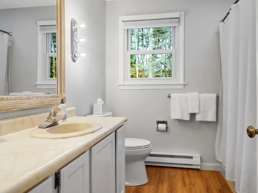 8 Merganser Lane Topsham ME 04086