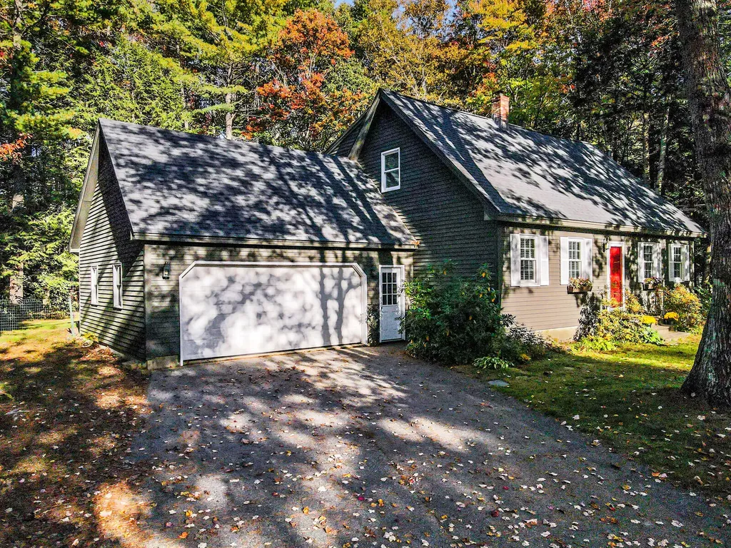 8 Merganser Lane Topsham ME 04086