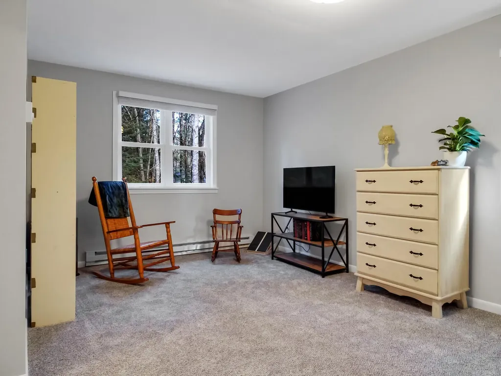 8 Merganser Lane Topsham ME 04086