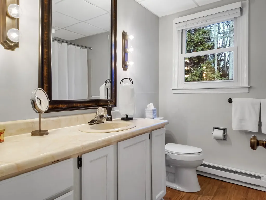 8 Merganser Lane Topsham ME 04086