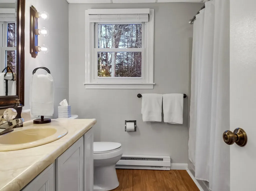 8 Merganser Lane Topsham ME 04086