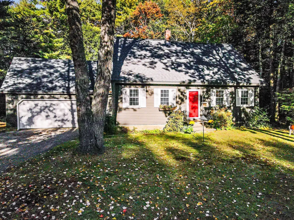 8 Merganser Lane Topsham ME 04086