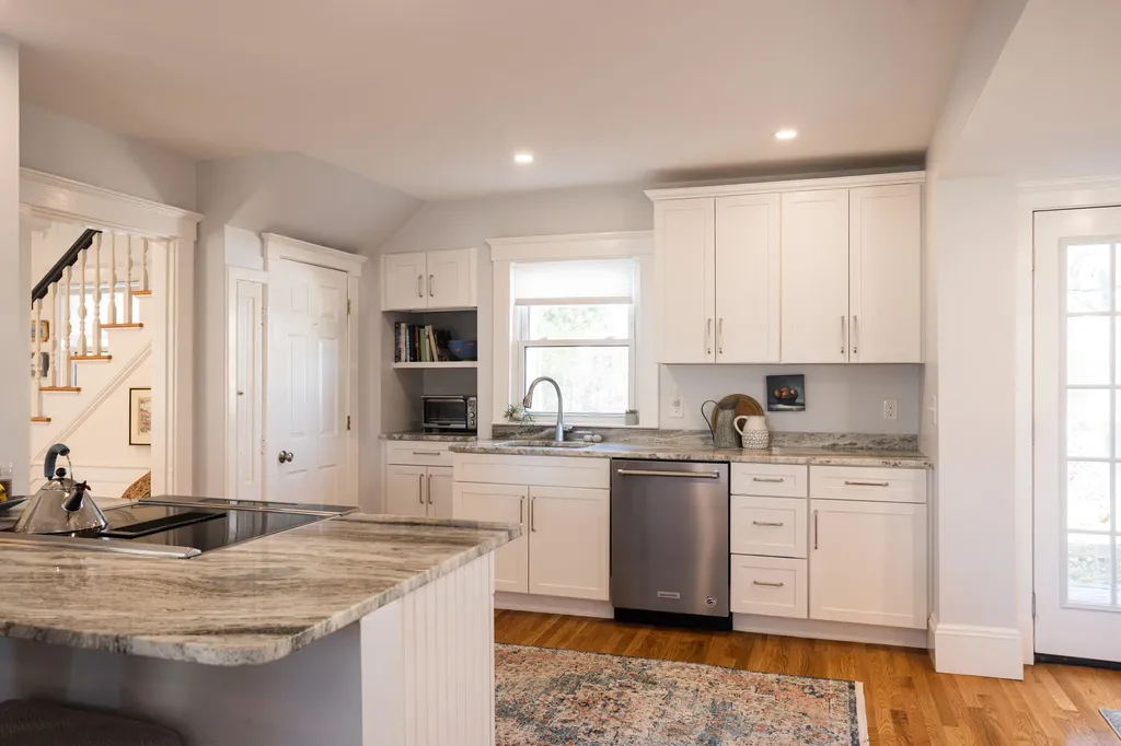 17 Traip Avenue Kittery ME 03904