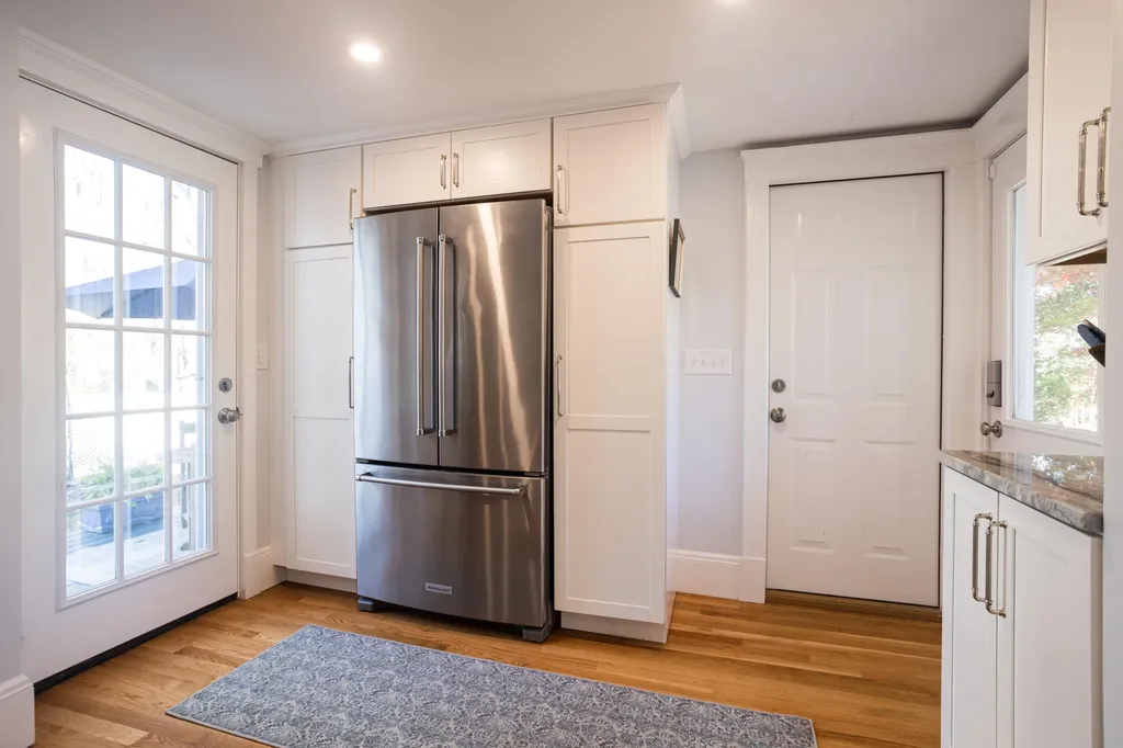 17 Traip Avenue Kittery ME 03904
