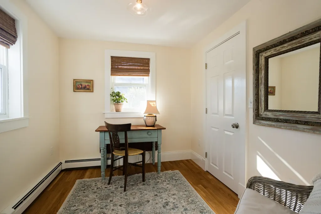 17 Traip Avenue Kittery ME 03904
