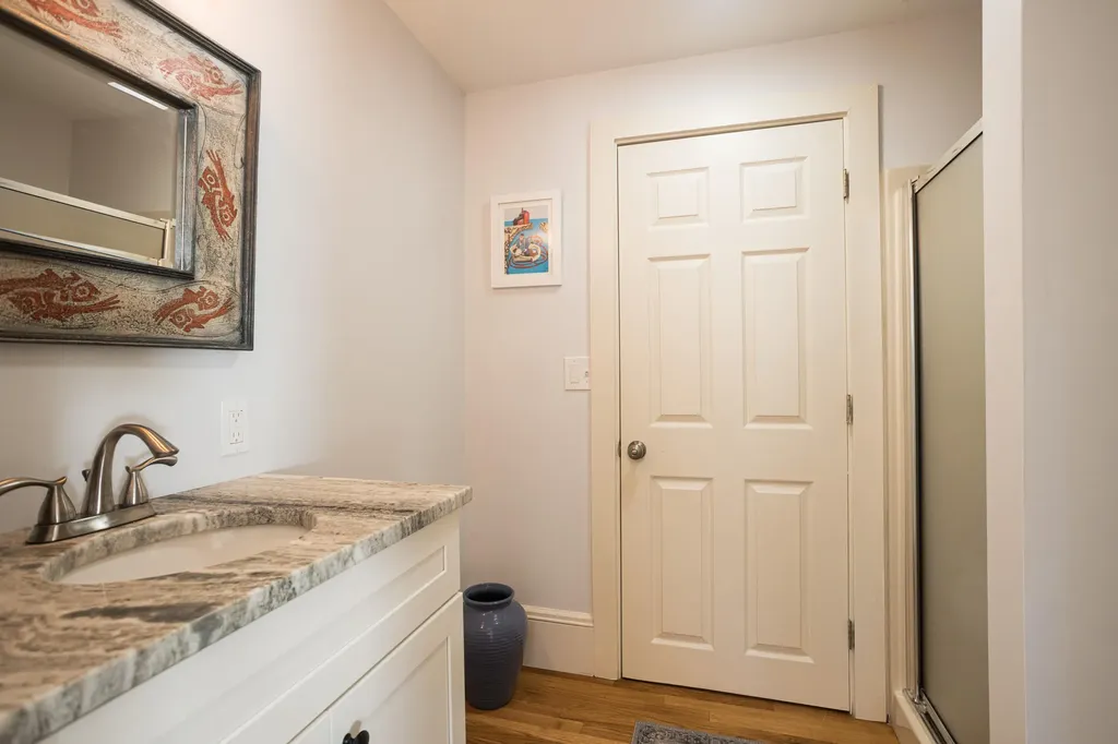 17 Traip Avenue Kittery ME 03904