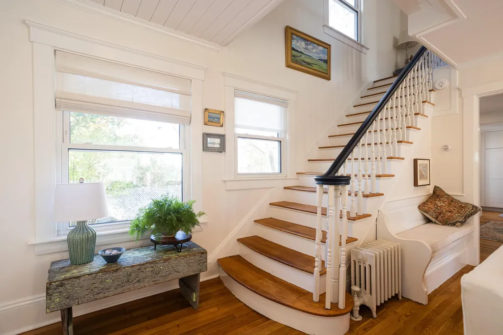 17 Traip Avenue Kittery ME 03904