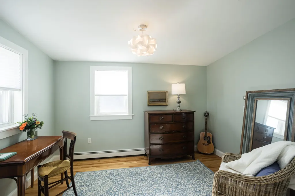 17 Traip Avenue Kittery ME 03904