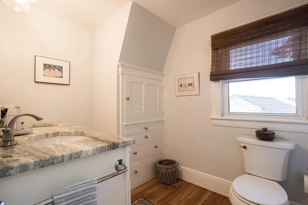 17 Traip Avenue Kittery ME 03904