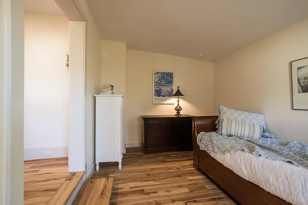 17 Traip Avenue Kittery ME 03904