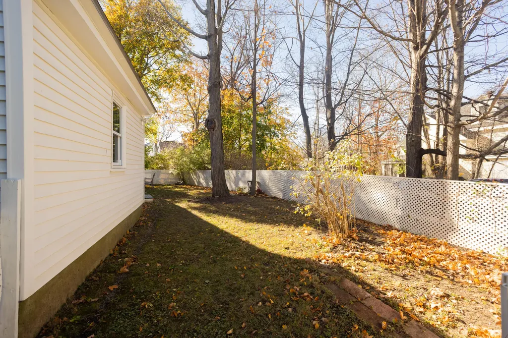 17 Traip Avenue Kittery ME 03904