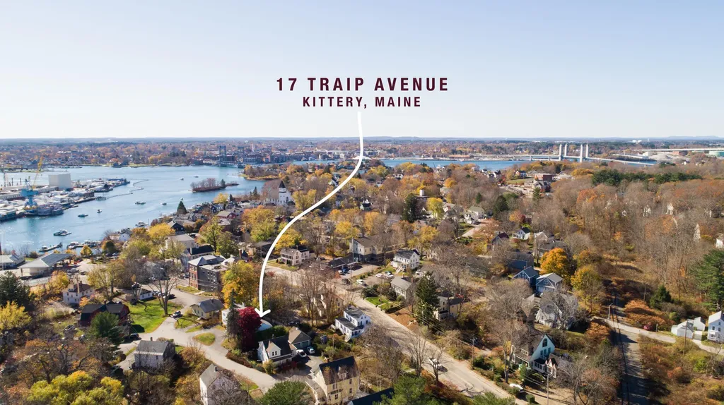 17 Traip Avenue Kittery ME 03904