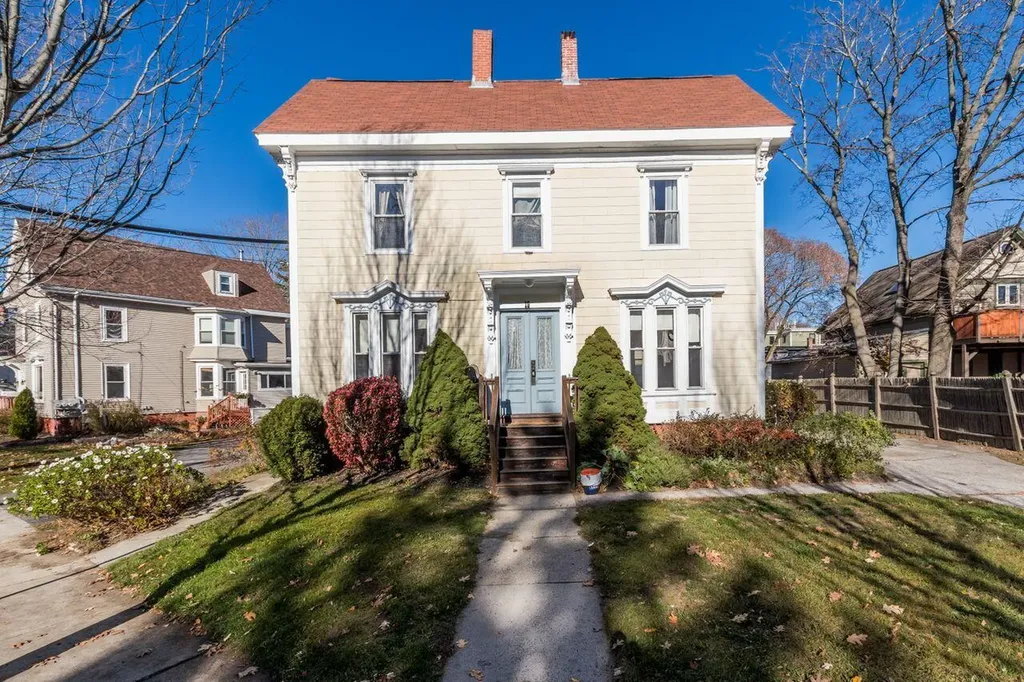 17 Brentwood Street Portland ME 04103