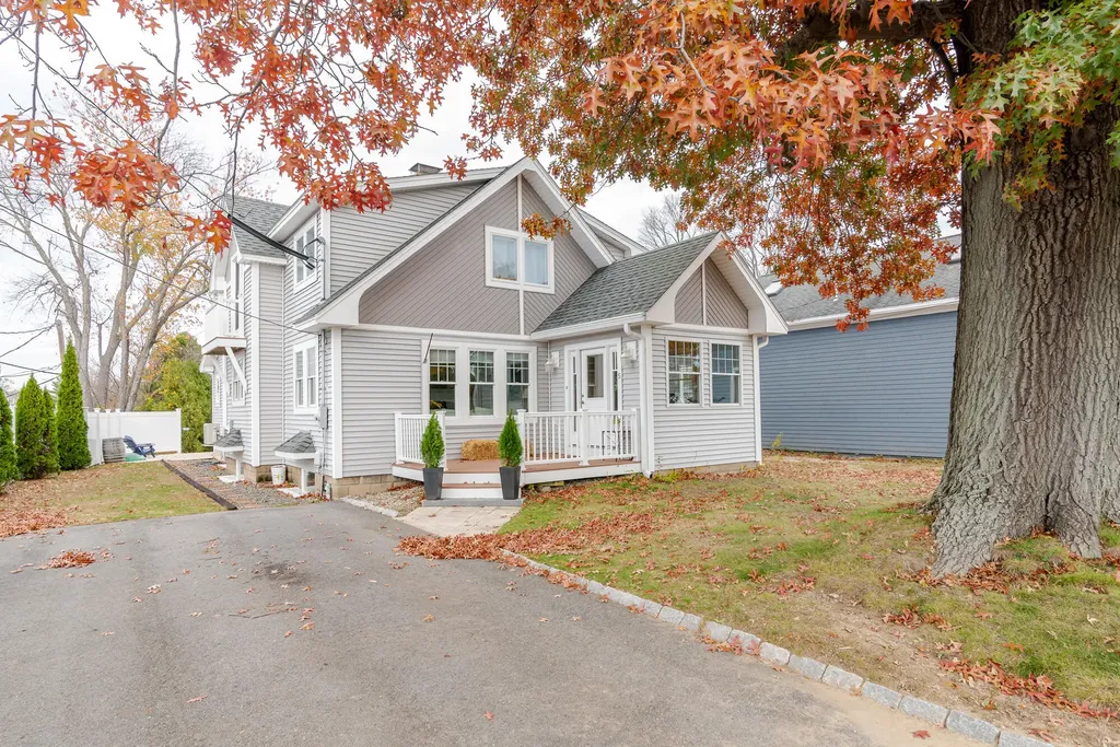 5 Island Avenue Kittery ME 03904