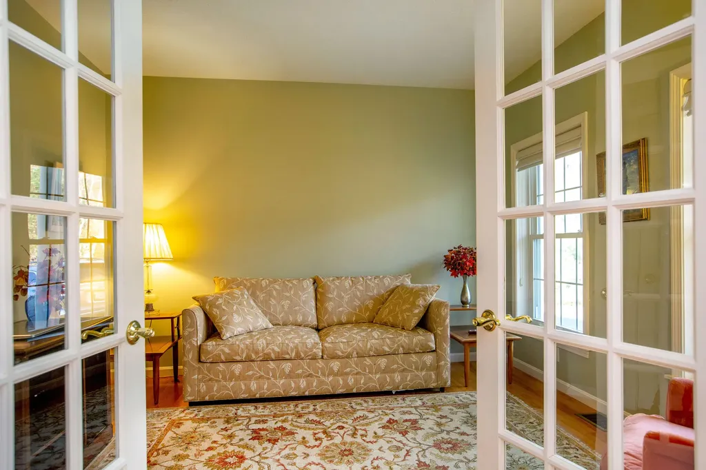 24 Deerfield Drive Brunswick ME 04011
