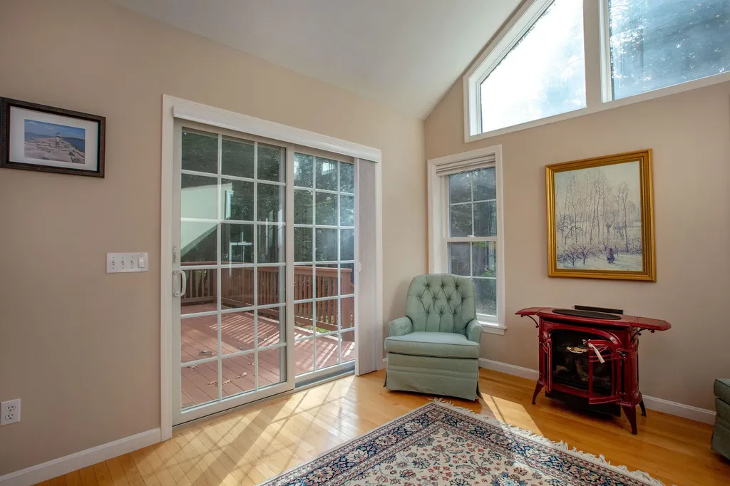24 Deerfield Drive Brunswick ME 04011