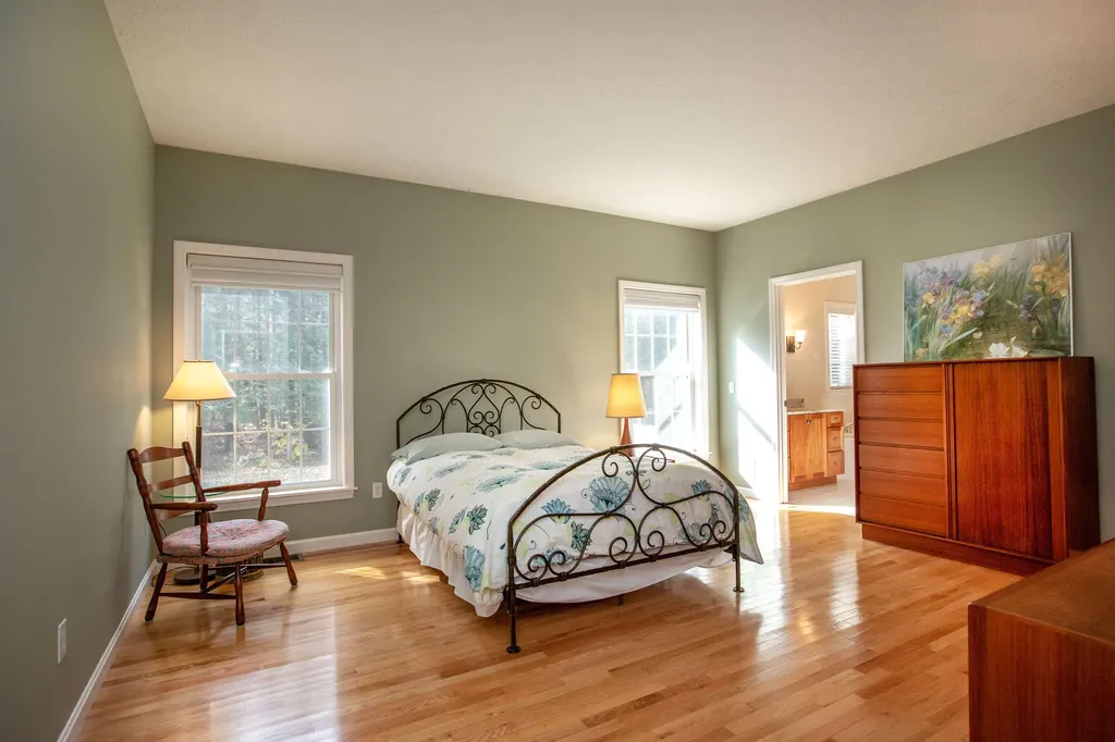 24 Deerfield Drive Brunswick ME 04011