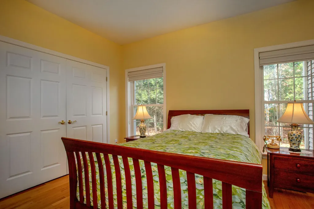 24 Deerfield Drive Brunswick ME 04011