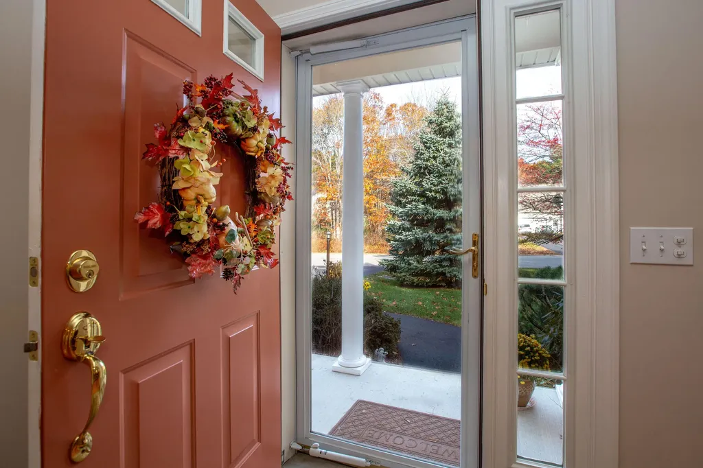24 Deerfield Drive Brunswick ME 04011