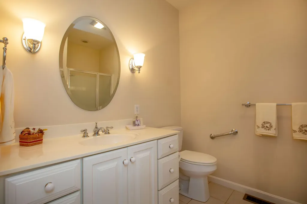 24 Deerfield Drive Brunswick ME 04011