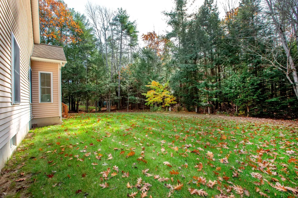 24 Deerfield Drive Brunswick ME 04011