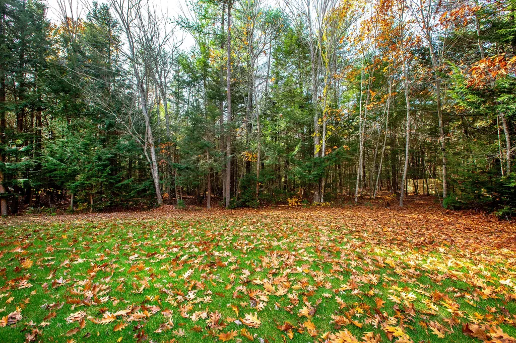 24 Deerfield Drive Brunswick ME 04011
