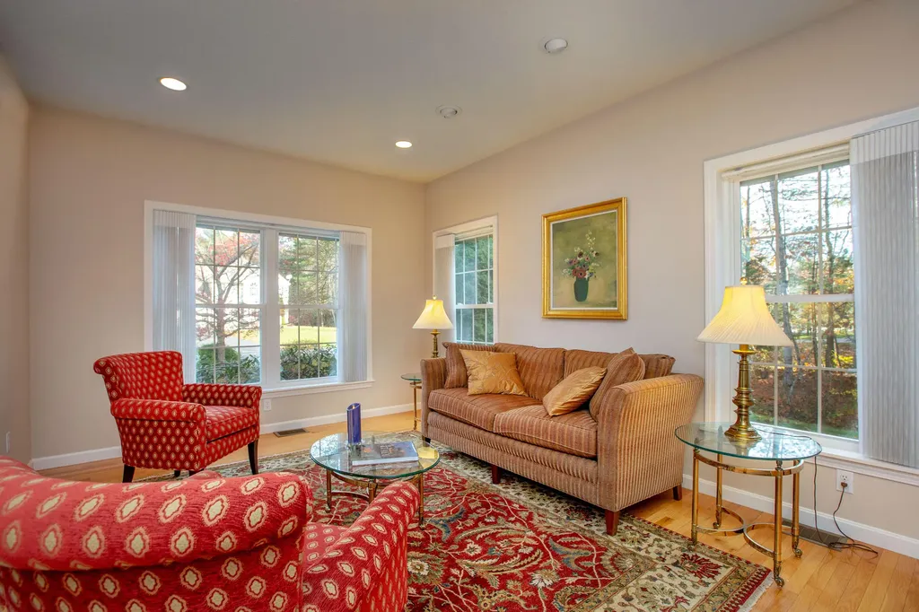 24 Deerfield Drive Brunswick ME 04011