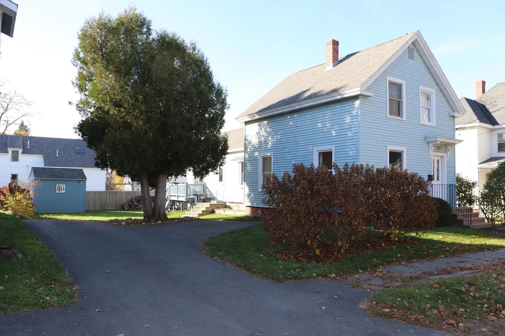 142 Elm Street Bangor ME 04401