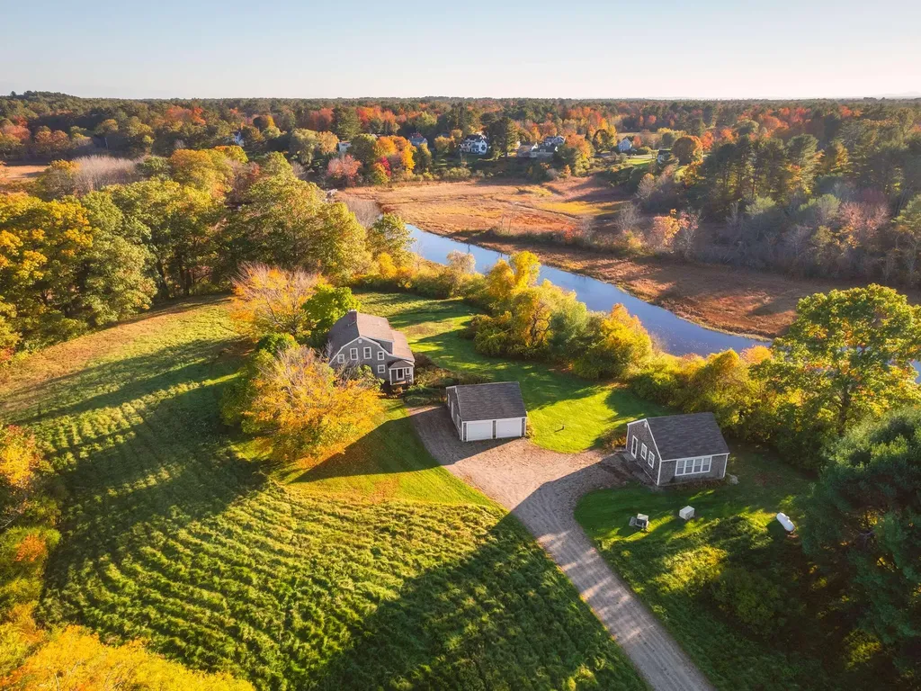 359 River Road Arundel ME 04046