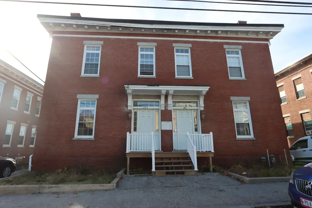 263-265 Park Street Lewiston ME 04240