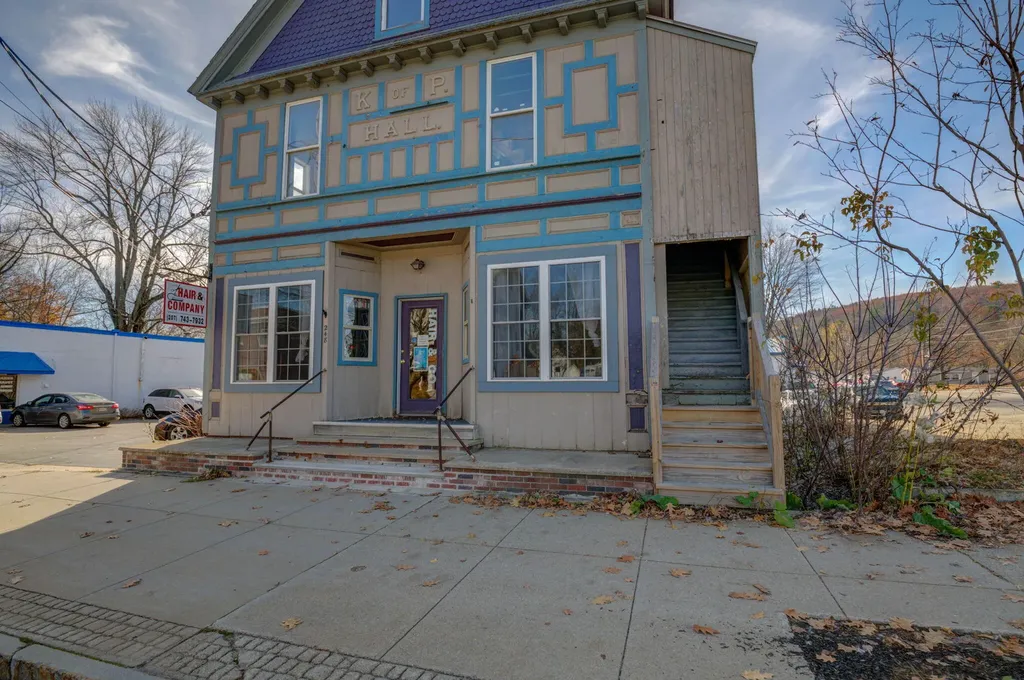 250 Main Street Norway ME 04268